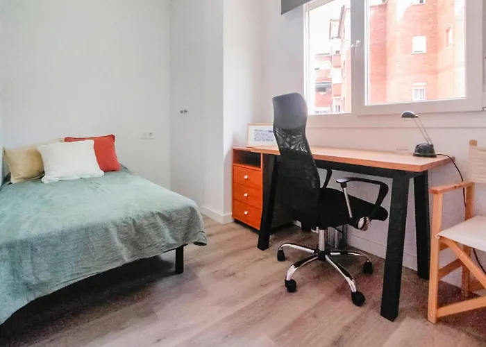 Gorgeous Apartment In Granada With Wifi
